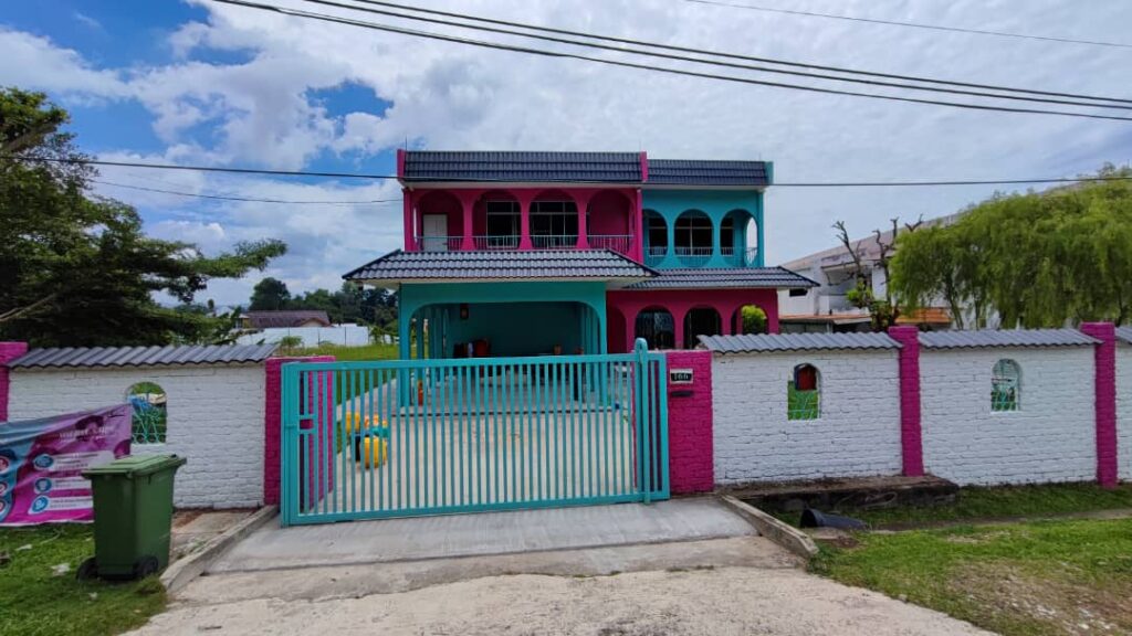 <pre style="text-align: center"> <span style="font-size:20px">Taska Raub,Pahang</span></pre>